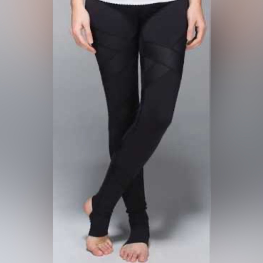 Lululemon stirrup leggings black size 10